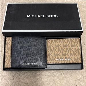 Michael Kors Black and Tan Wallet Set